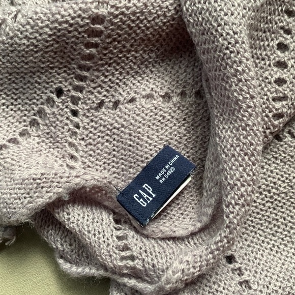 Gap Lavender Purple Crochet Knit Scarf Ruffle Edge - Picture 11 of 11